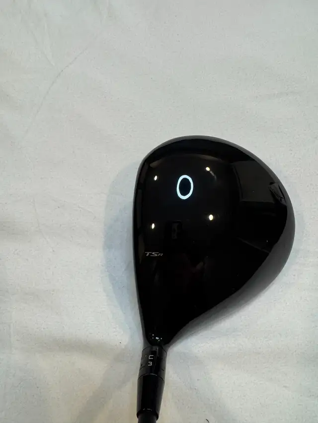 Titleist TSR3 Driver - 9.0° - Stiff Flex - RH in Golf in Windsor Region - Image 5