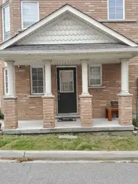 Corner Townhouse for rent on Steeles and Mavis