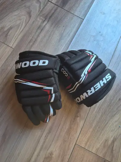Sher-Wood Code Youth Hockey Gloves - 10", View more