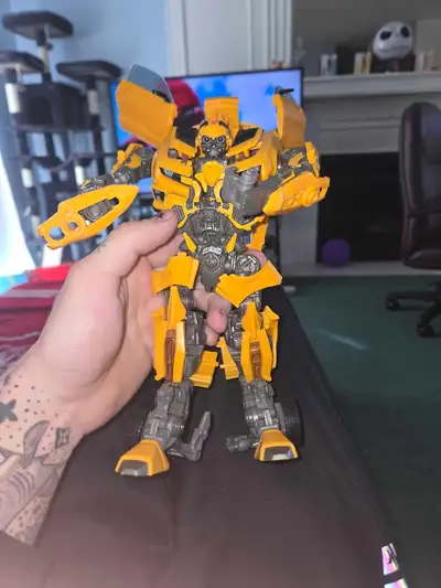 bumblebee transformer, View more