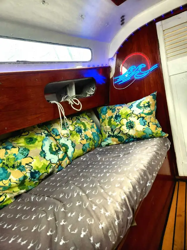 Viking 28 in Sailboats in Gatineau - Image 7