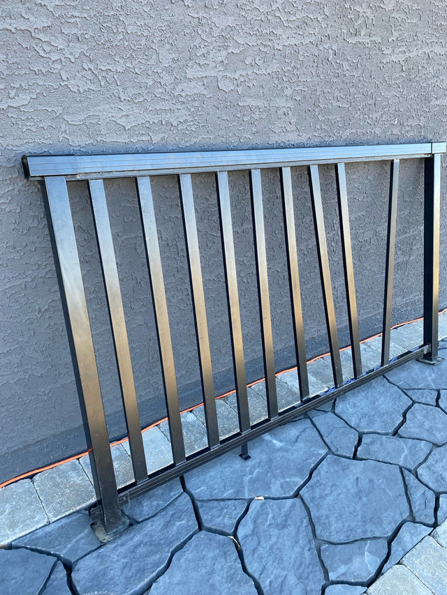 Aluminum black deck railing  in Other in Regina - Image 2