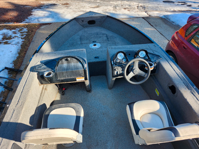 Add water and your motor -  2014 Legend 16CX Aluminum in Powerboats & Motorboats in Calgary - Image 2