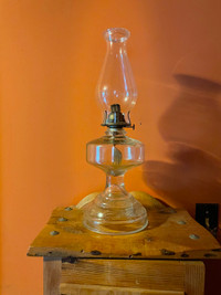 Antique 1920s Eagle  Oil/Kerosene Pedestal Lamp