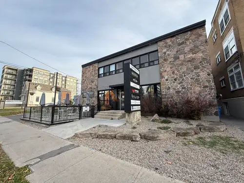 Open space 400 sq feet unit for rent in a great commercial building in the heart of downtown Cornwal...