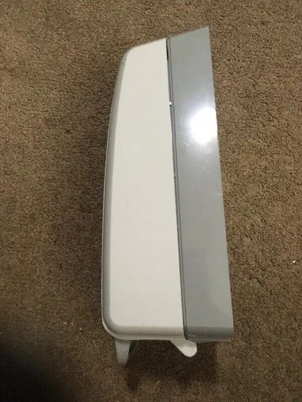 New Purell Instant Hand Sanitizer Dispenser Wall Mountable - in Other in London - Image 3