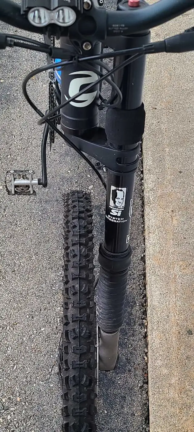 Cannondale F800 hard-tail with Lefty front  shock in Mountain in London - Image 7