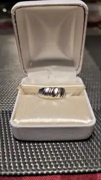 Women's Sterling Ring