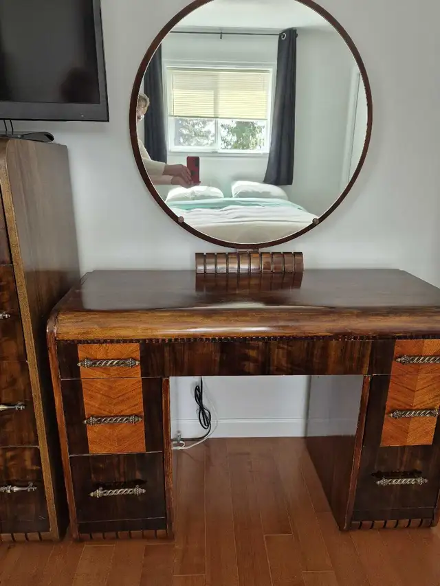 Antique Double Bed Bedroom set in Dressers & Wardrobes in 100 Mile House - Image 3