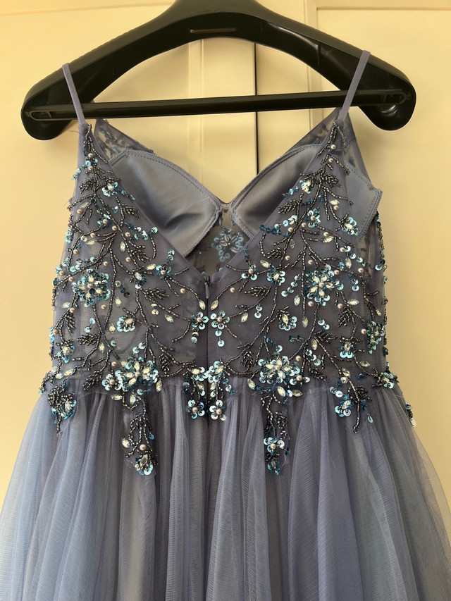 Gorgeous Prom or Formal Dress in Women's - Dresses & Skirts in Kawartha Lakes