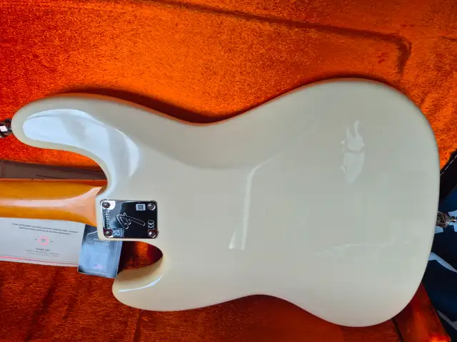 Fender American Vintage 11 1966 Jazz Bass62864745588993124