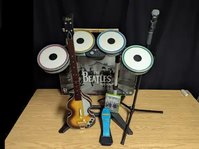Rock Band Beatles Complet Avec Boite Xbox 360, View more