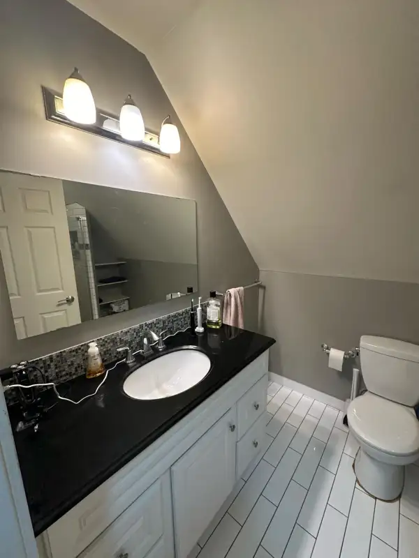 Bach. suite for rent in Tsawwassen for May 1st. in Room Rentals & Roommates in Delta/Surrey/Langley - Image 3