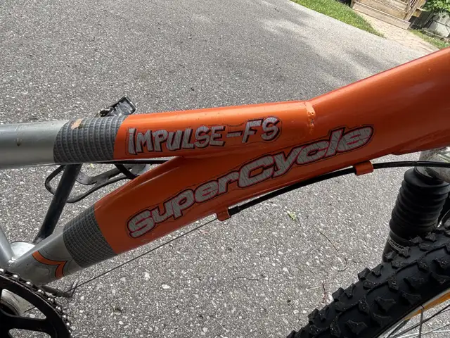 Supercycle Kids bike 20” in Kids in Barrie - Image 5