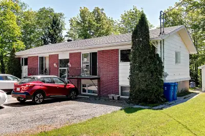 Beau grand 4 1/2 à louer à L'Ange-Gardien, QC