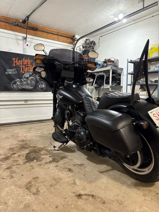 2017 Fat Boy S in Street, Cruisers & Choppers in Red Deer - Image 4