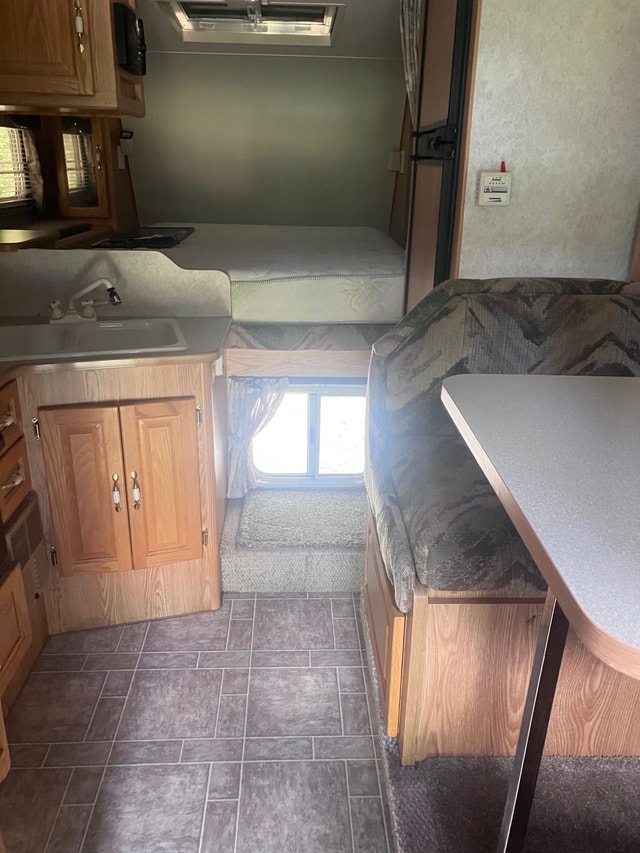 Slumber Queen Adventurer Travel Trailers & Campers Quesnel Kijiji