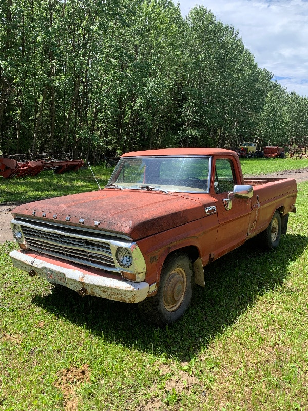 ANTIQUE TRUCK Classic Cars Red Deer Kijiji