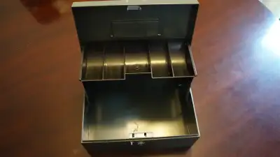 CASH BOX  -  OXFORD, View more