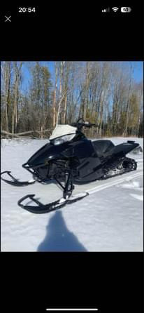 2015 Arctic Cat M8000 in Snowmobiles in Kawartha Lakes