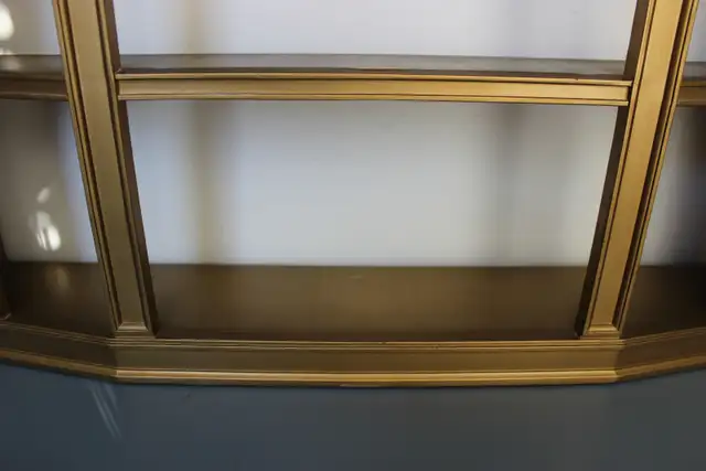 Vintage Syroco Curio Wall Cabinet Ornate Hollywood Regency Shelf in Storage & Organization in Ottawa - Image 7