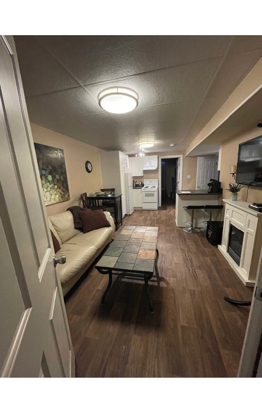 Basement suite for rent in Weyburn Long Term Rentals Regina Kijiji
