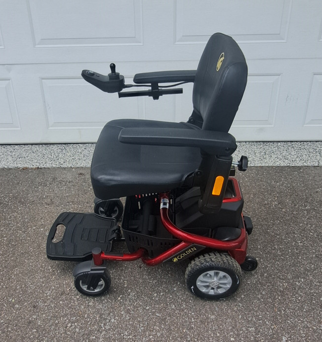 CHAISE ROULANTE ÉLECTRIQUE dans Santé et besoins spéciaux  à Laval/Rive Nord - Image 3