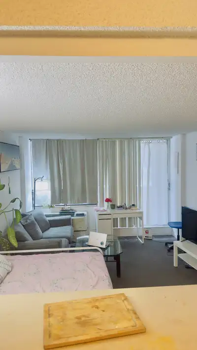 Lease Transfer - Available January 2026 ✨ Location: • Prime downtown location — just 1 minute walk f...