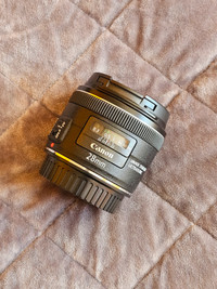 Canon 28mm f2.8 IS USM - Mint