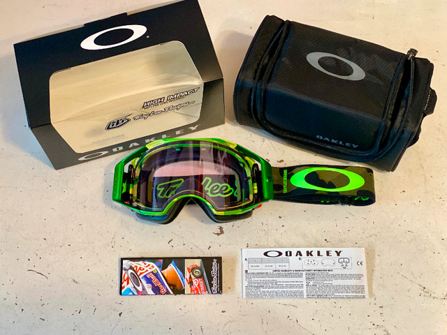 Brand New Oakley TLD Airbrake MX Goggles in Other in Markham / York Region - Image 2