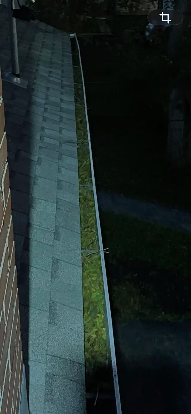EAVESTROUGH CLEANING AND REPAIRS.. 204-390-7690