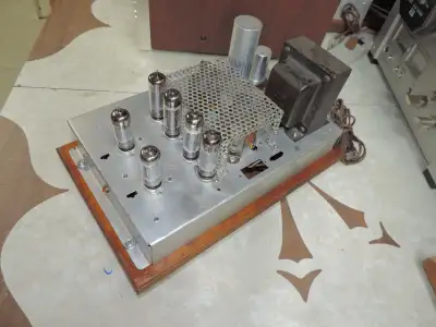 TUBE STEREO AMPLIFIER  ADMIRAL J104X, View more