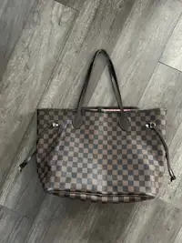 Damier Tote. MM. AS IS