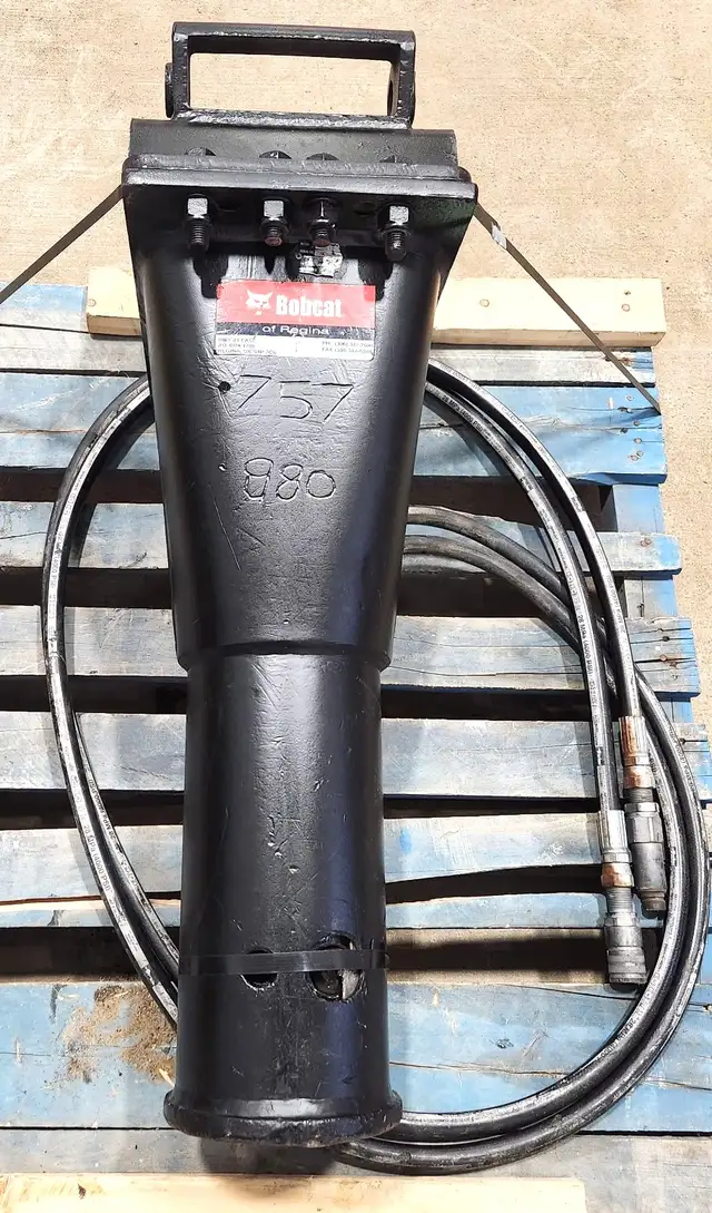 HYDRAULIC BREAKER, BOBCAT MN: HB880 in Heavy Equipment Parts & Accessories in Regina - Image 7
