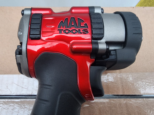 Mac Tools 1/2” Drive Air Impact Wrench Brand New Air Gun in Power Tools in Windsor Region - Image 4