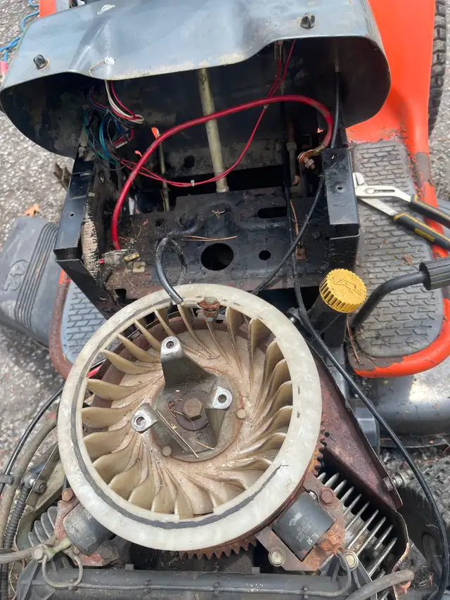 Snowblower Lawnmower RidingMower Repair in Lawnmowers & Leaf Blowers in Mississauga / Peel Region - Image 8
