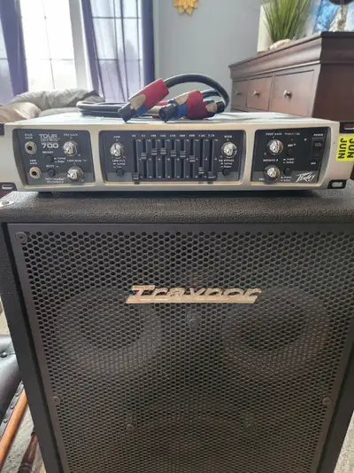 Traynor 600W extension cab & Peavey tour series 700 amp head, View more