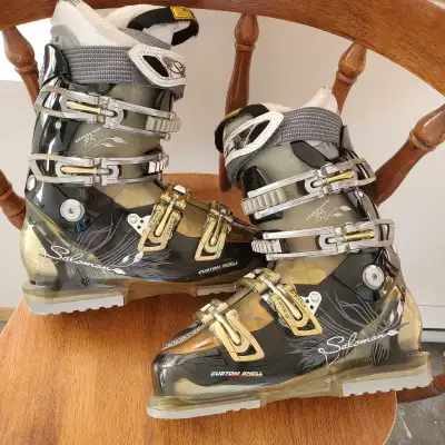 Salomon Ski Boots size 24, View more