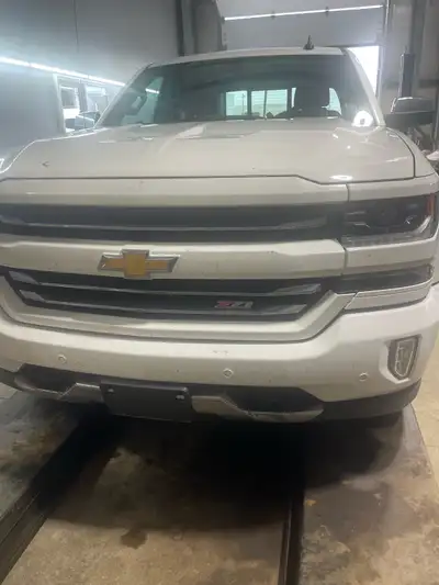 2017 chev Silverado fully loaded with back up camera 4 new all Terrian tires and a new 2 years mvi 5...