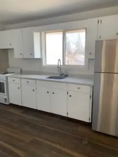 Spacious and bright two bedrooms in a fourplex apartment. $1960 or $980 per room, including all util...