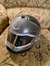 BRP Helmet. Vision 180. Heated electric visor. 