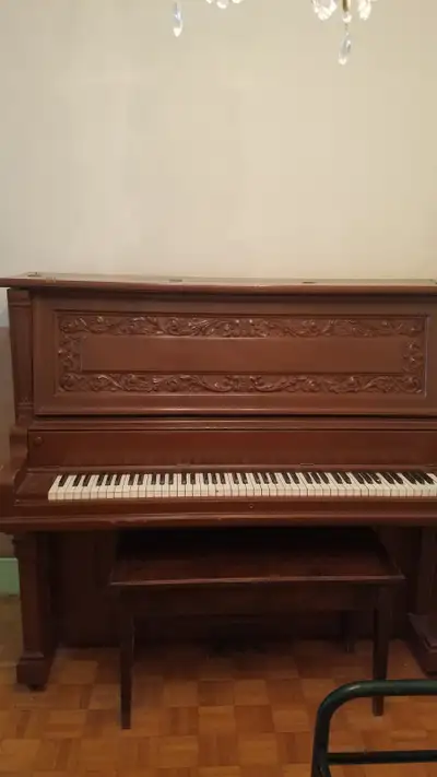 Piano upright, View more