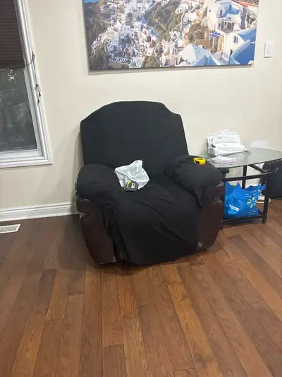 free chair come take it , View more