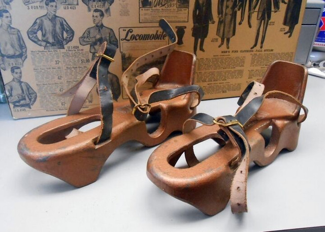 Chaussures d'Excercises Ben Weider Antiques dans Art et objets de collection  à Sherbrooke