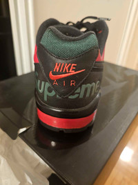Supreme Nike Cross Trainer Low Size 9