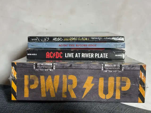 AC/DC CD Bundle  in CDs, DVDs & Blu-ray in Oakville / Halton Region - Image 4