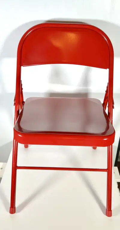 METAL FOLDING CHAIRS - RETRO COLOURS - VG COND Work pefectly. Used as a photograohy prop. One is a d...