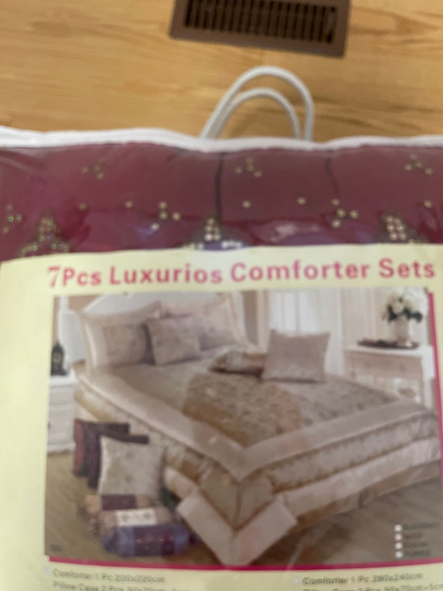 Brand new 7 piece comforter set  in Bedding in Mississauga / Peel Region - Image 3
