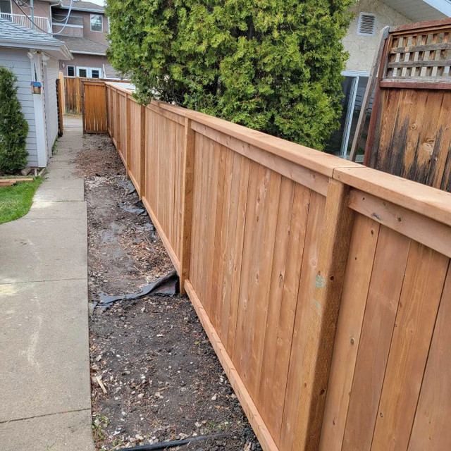 Fence installation in Decks & Fences in Ottawa - Image 3