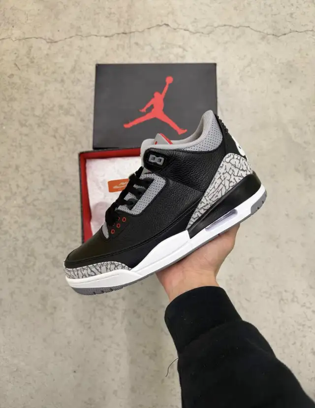 Jordan 3 Retro Black Cement  in Men's Shoes in City of Toronto - Image 3